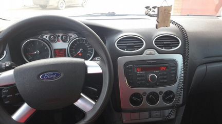 Ford Focus 1.6 МТ, 2011, хетчбэк