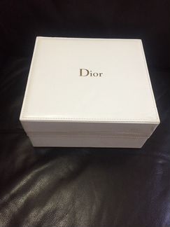 Кож коробка Dior