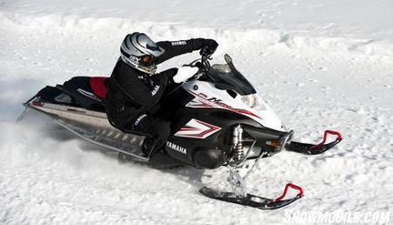 Продам снегоход Yamaha FX Nytro