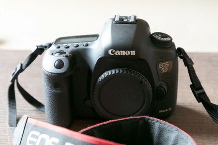 Фотоаппарат Canon 5D mark iii