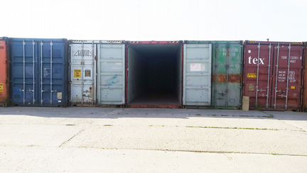 Склад контейнер 30 м. кв. 24/7, охрана, надежно
