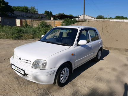 Nissan March 1.0 AT, 2001, хетчбэк