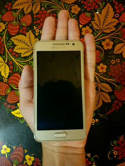 SAMSUNG Galaxy A3