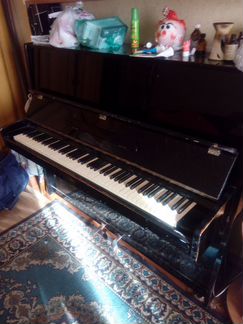 Пианино продам