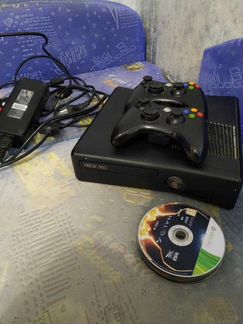 Xbox 360 (2 геймпада, hdmi, 10 дисков)