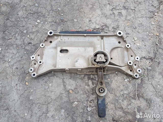 Подрамник Volkswagen jetta 5
