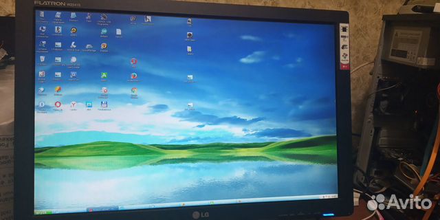 Монитор LG Flatron W2241S