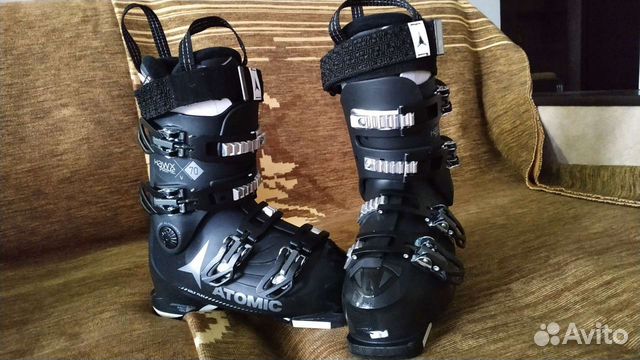 Горнолыжные ботинки женские Atomic