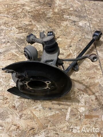 Задний кулак Honda accord 7 CL7 CL9