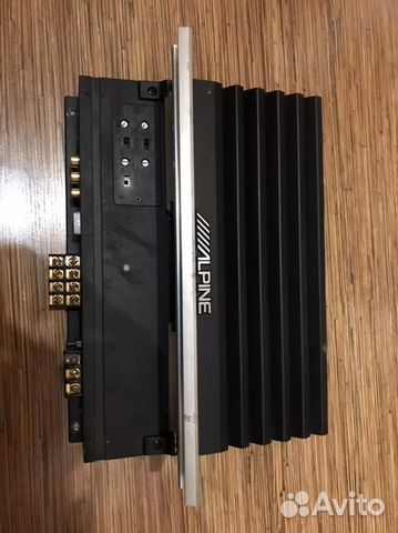 Автомобильный усилитель Alpine v12