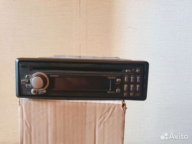 Автомагнитола clarion