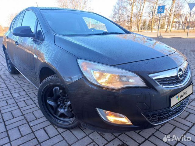 Opel Astra 1.6 МТ, 2011, 208 700 км