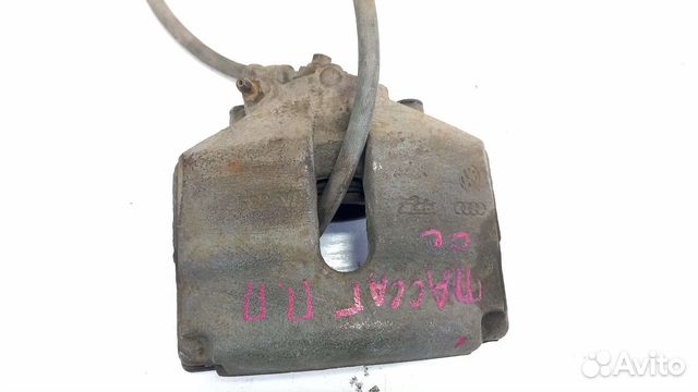 Суппорт передний правый VW Passat CC