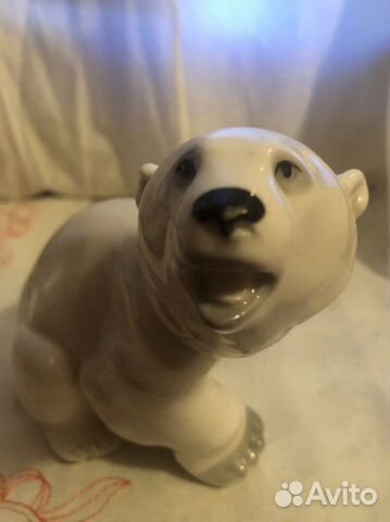 Статуэтка белый медведь