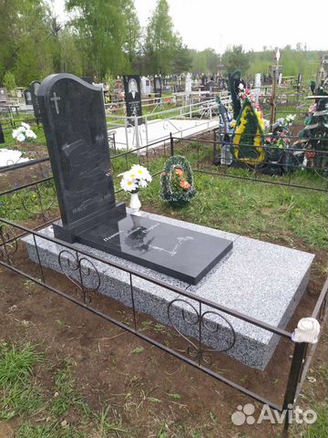 Гранитные памятники оптом и в розницу