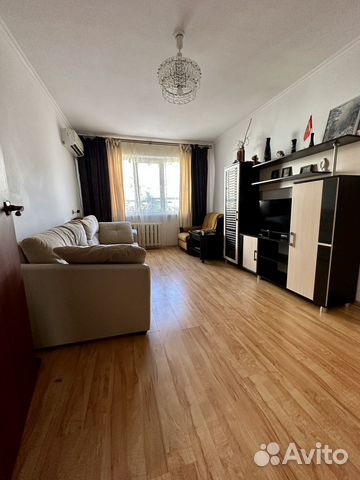 

2-к. квартира, 50 м², 3/5 эт.