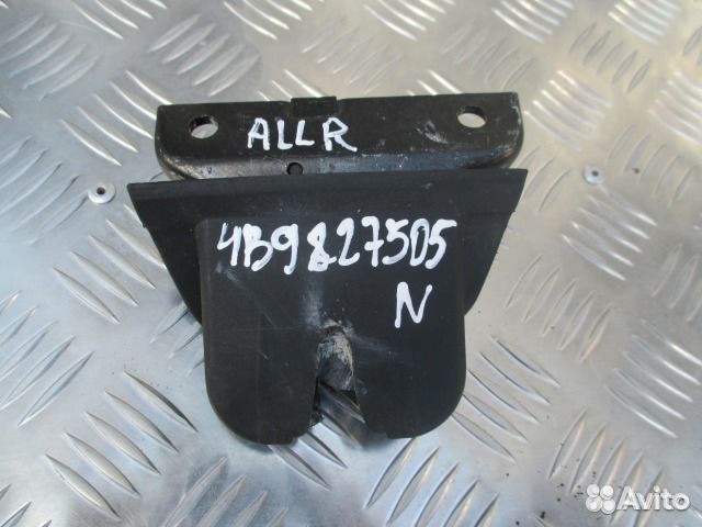 Замок капота Audi A4 B7 A6 C6 A8 D3 VW Golf 5