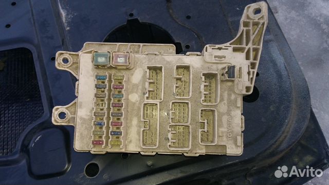 Монтажный блок с ABS б/у салона toyota camry vista Монтажный блок с ABS б/у салона toyota camry vista