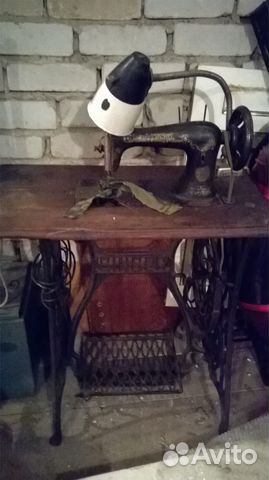 Швейная машина Singer