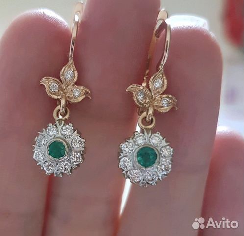 Серьги с бриллиантами и изумрудом