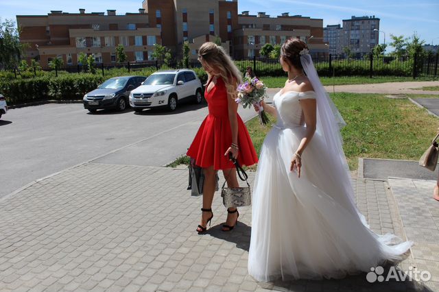 Свадебное платье