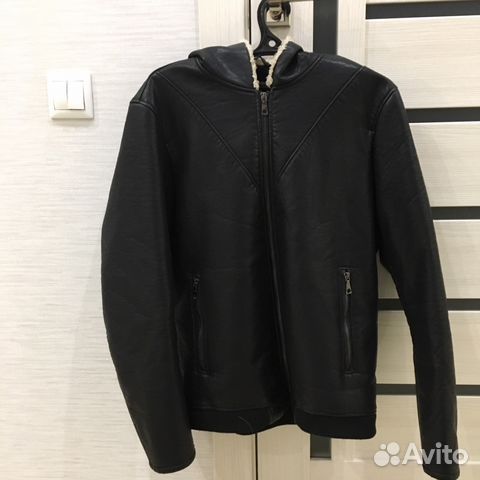 Продам утепленную мужскую куртку
