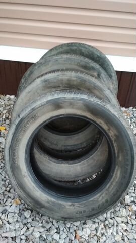 Bridgestone Dueler H/T D687 225/65 R17