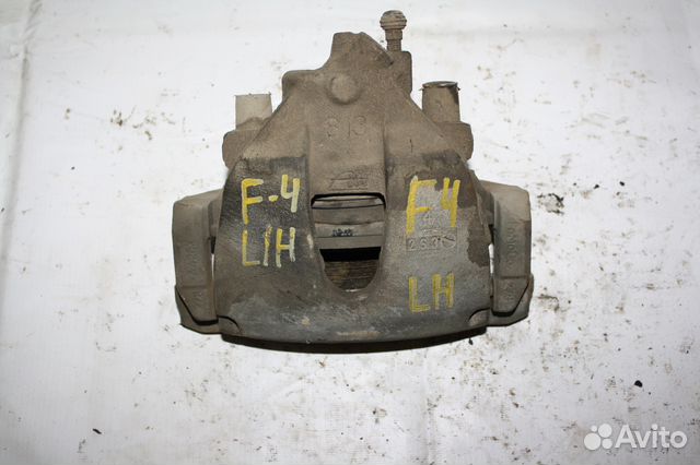 Суппорт передний левый Ford Focus 3 Фокус 1682876 Суппорт передний левый Ford Focus 3 Фокус 1682876