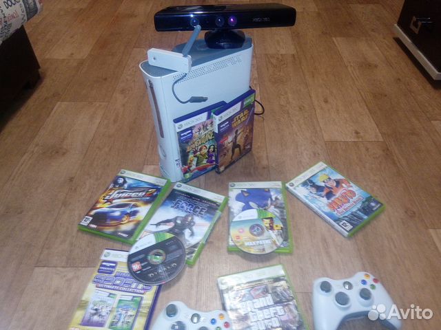 Xbox 360 + kinect +9 лицензионных игр