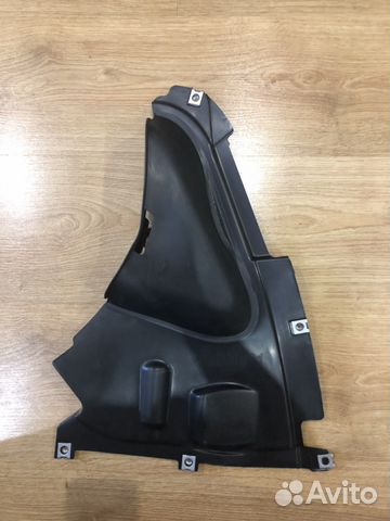 Щиток нижний правый в бампер бмв Ф30 ф30 бмв Ф 30