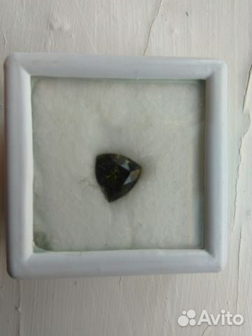 Камень хризолит