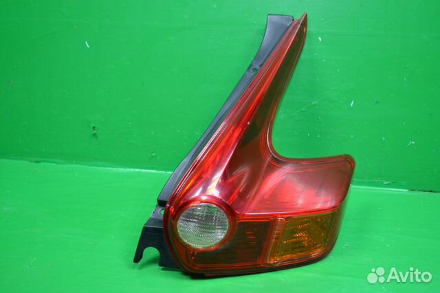 Фонарь правый Nissan Juke 10-14