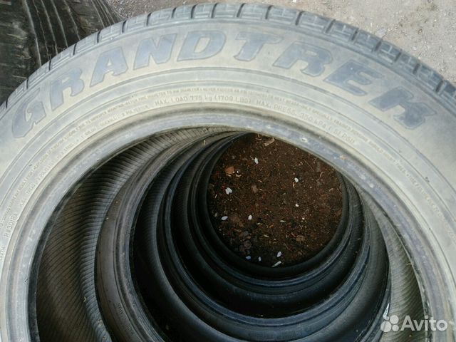 Комплект шин 225/60 R17 Dunlop Grandtrek ST20