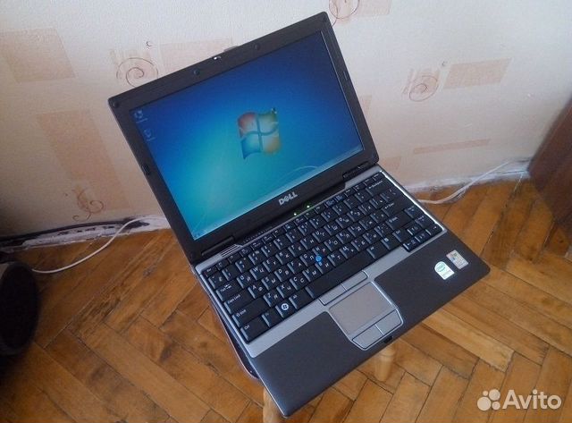 Dell Latitude D420 12 д COM порт док станция с DVD Dell Latitude D420 12 д COM порт док станция с DVD