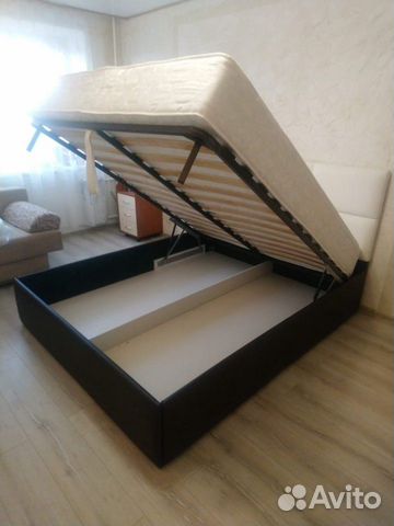 Кровать Кровать