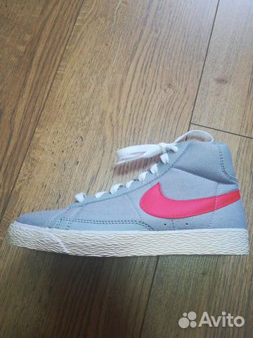Новые кроссовки Adidas