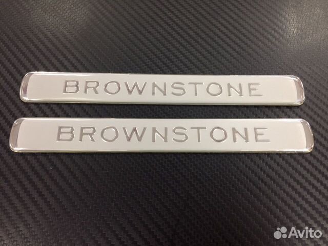 Эмблема Brownstone Серебро для Land Cruiser 200