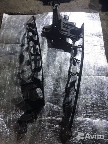 Кронштейн переднего крыла бмв X5 E70 BMW лев прав