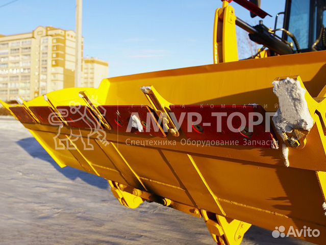 Фронтальный погрузчик Runmax 770E В Наличии Фронтальный погрузчик Runmax 770E В Наличии
