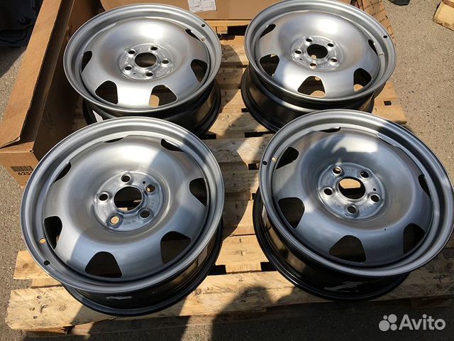Новые штампованные диски VW Multivan R17 Новые штампованные диски VW Multivan R17
