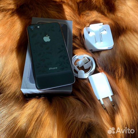 iPhone 8 64 GB iPhone 8 64 GB