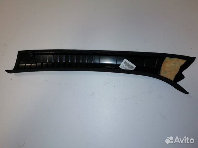 Обшивка стойки передняя правая Mercedes C250 W204