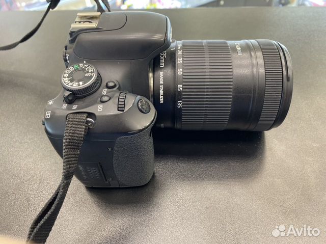 Зеркальный фотоаппарат