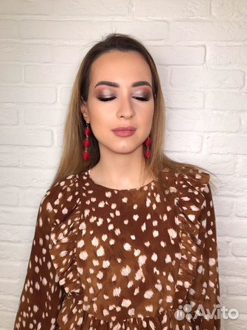 Визажист (макияж/прически)