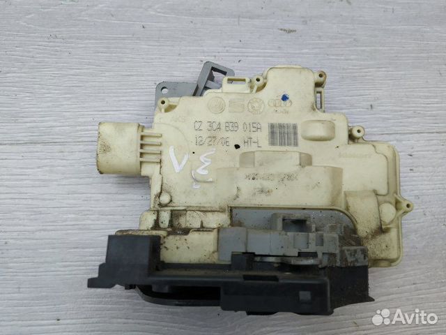 Замок задний левый 3C4839015A VW Passat (B6) 2005