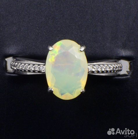 Серебряное кольцо с опалом и фианитом натуральным