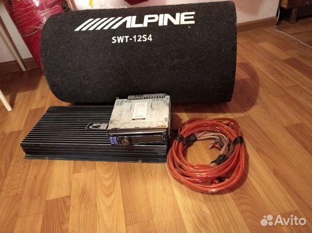 Усилитель, сабик,магнитола