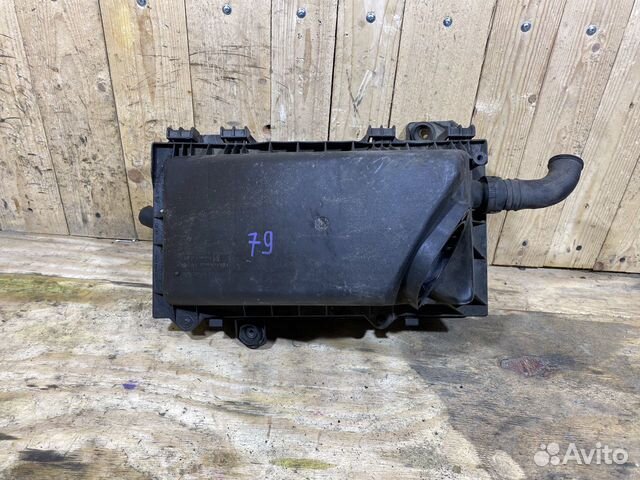 Корпус воздушного фильтра Skoda Octavia Tour