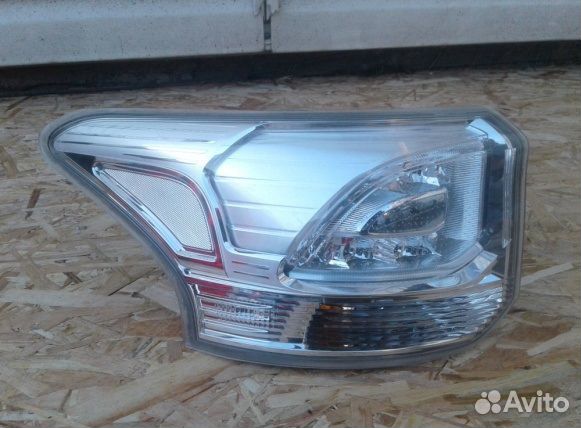 Фонарь В крыло Mitsubishi Outlander 3 Фонарь В крыло Mitsubishi Outlander 3