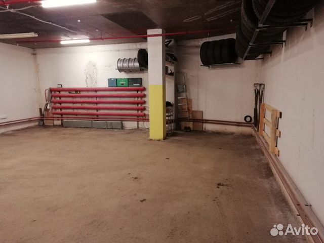 Гараж, > 30 м²